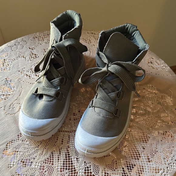 Rocket Dog Shoes - Rocket Dog Olive High-Top Lace-Up Boots